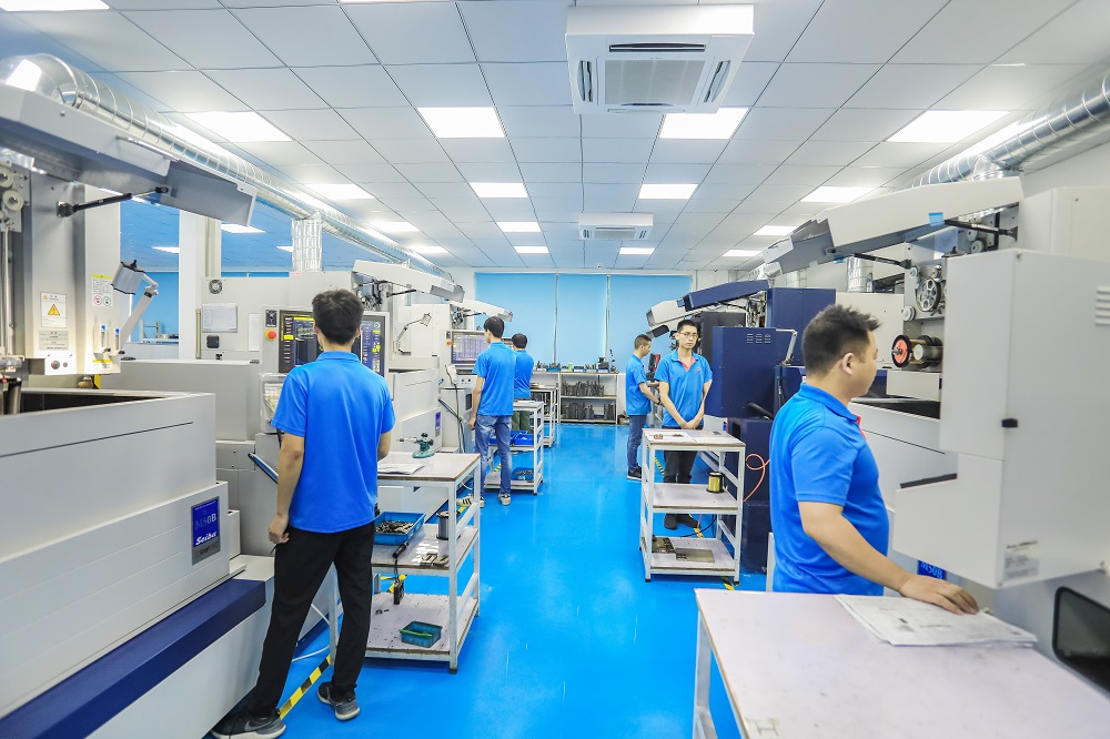 超精密慢走丝车间